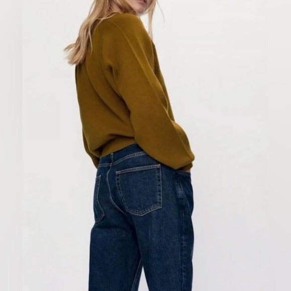 Zara Cropped Seam Detail Sweatshirt Size Small - Picture 2 of 11